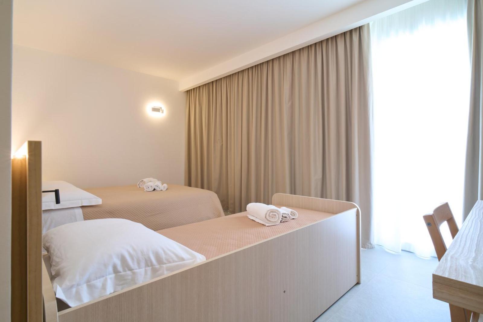 Kepos Bronte Hotel Exterior photo